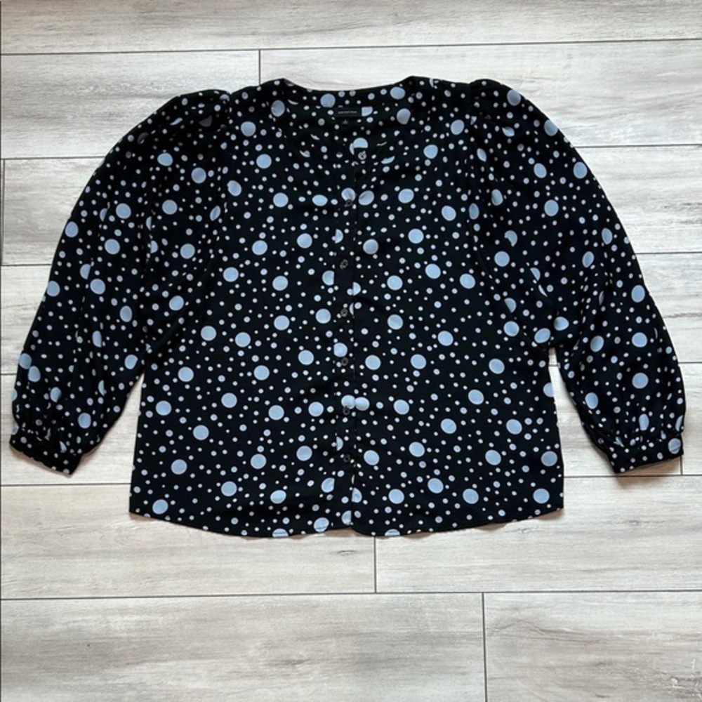 Who What Wear black blue polka dot blouse size large